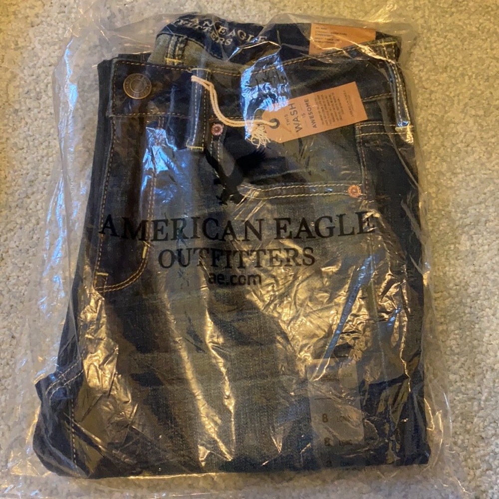 American Eagle Straight Mid Rise 8 Long Jean